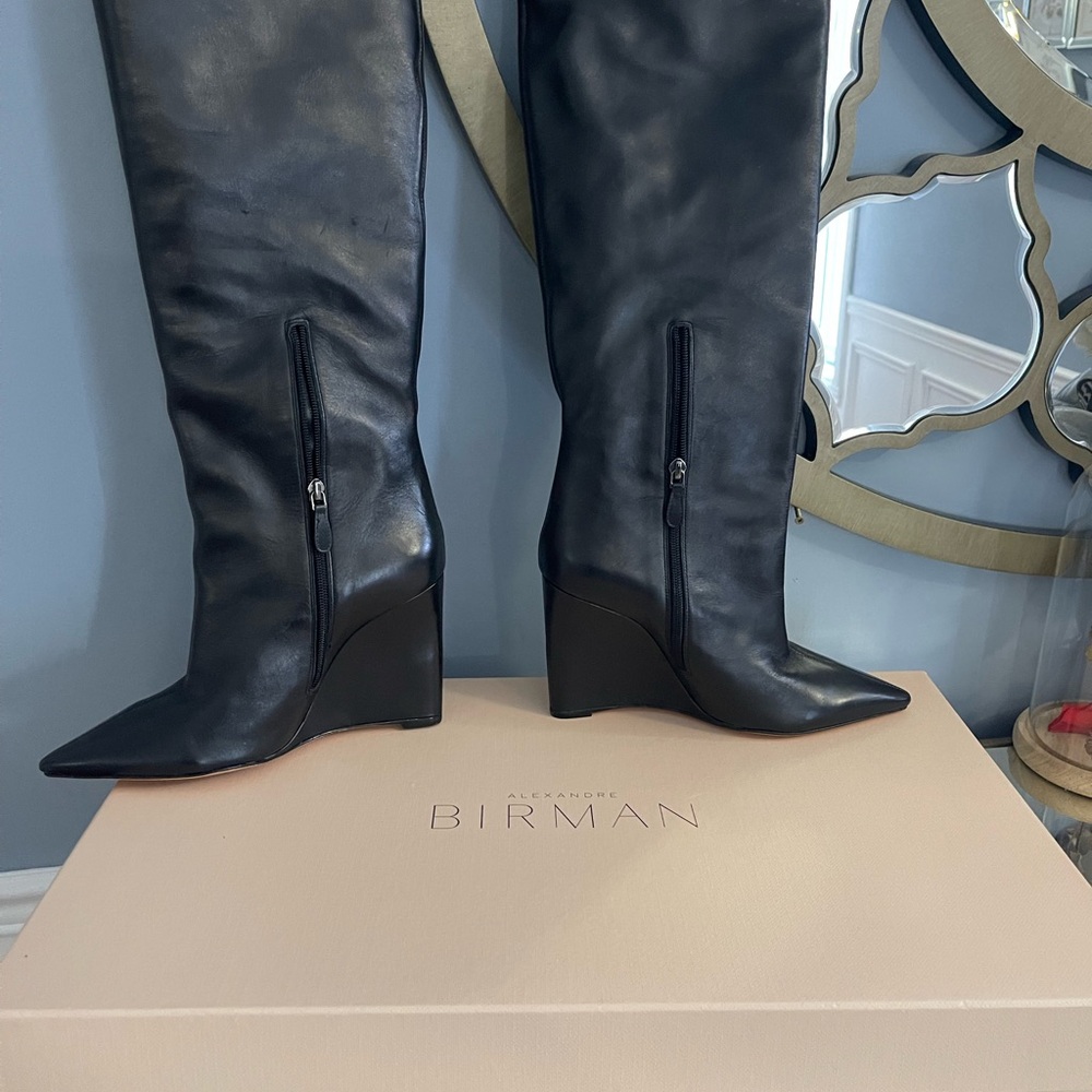 Boots - Picture 4 of 8